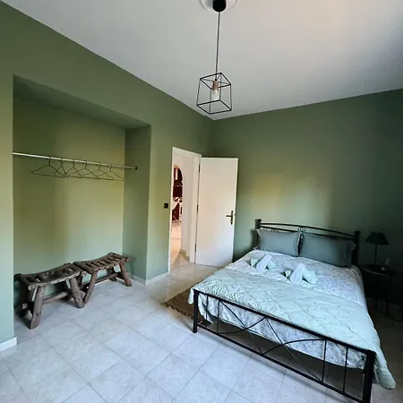 Casa Bellina ,potamos Private Garden & Free Parking *