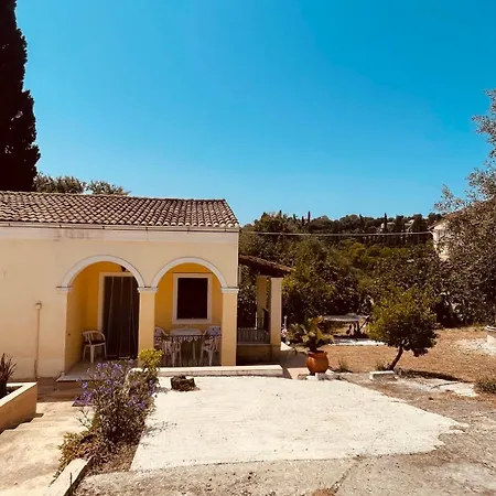 Casa Bellina ,potamos Private Garden & Free Parking