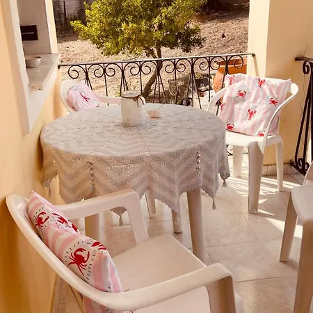Semesterbostad Casa Bellina ,potamos Private Garden & Free Parking