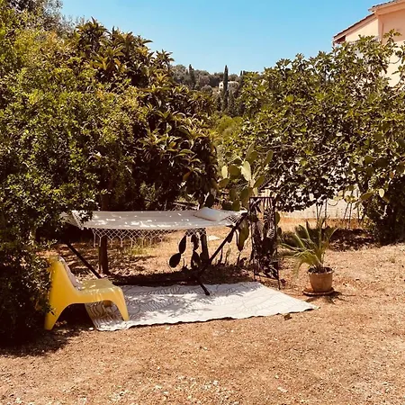 Casa Bellina ,potamos Private Garden & Free Parking *