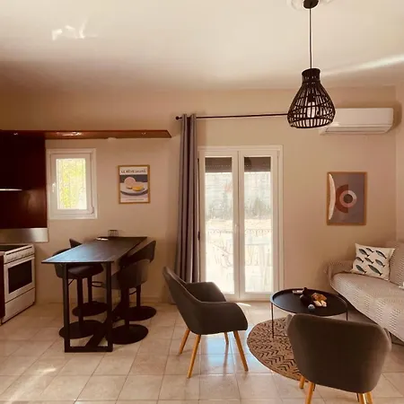 Casa Bellina ,potamos Private Garden & Free Parking Ferienhaus *